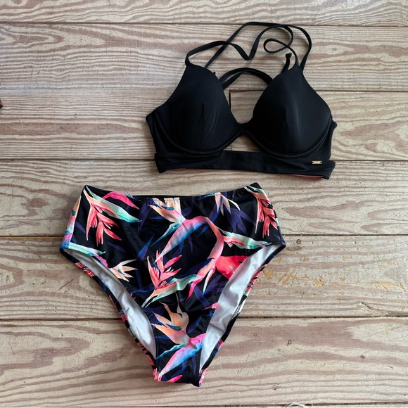 PINK Victoria's Secret Other - Vs Pink Black and Multicolor Women's Bikini Set top M bottom L